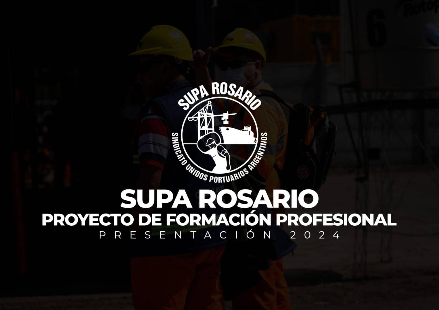 Trabajadores portuarios en capacitación durante el programa de formación profesional