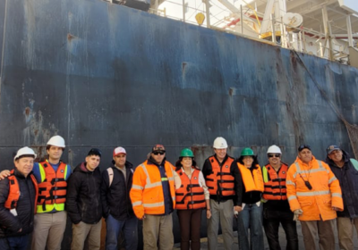 Autoridades de ENAPRO visitando las Unidades 6 y 7 de Servicios Portuarios