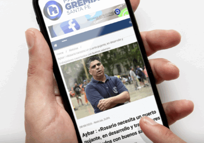 César Aybar hablando sobre el desarrollo del puerto en reunión gremial