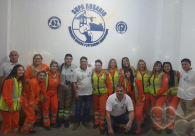 Celebración del Día de la Madre con trabajadoras portuarias